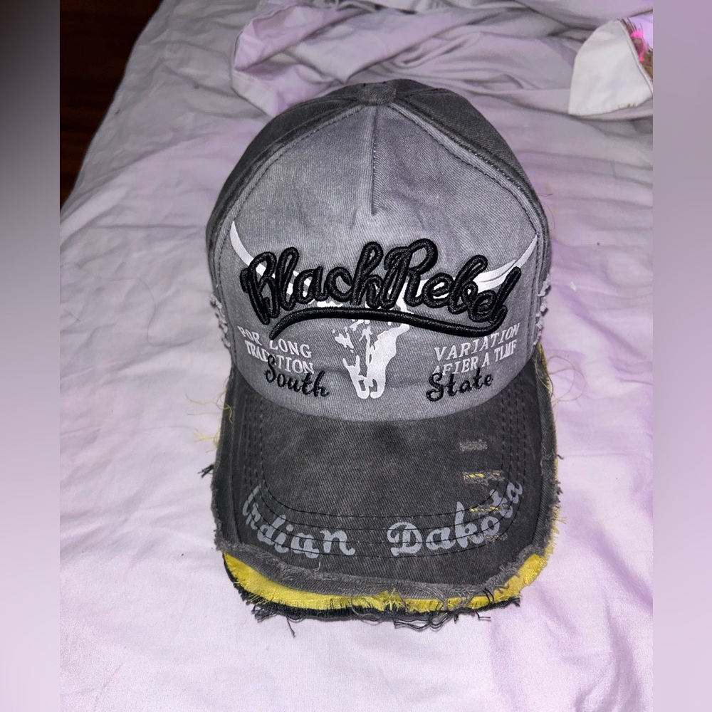 Cap / Hat